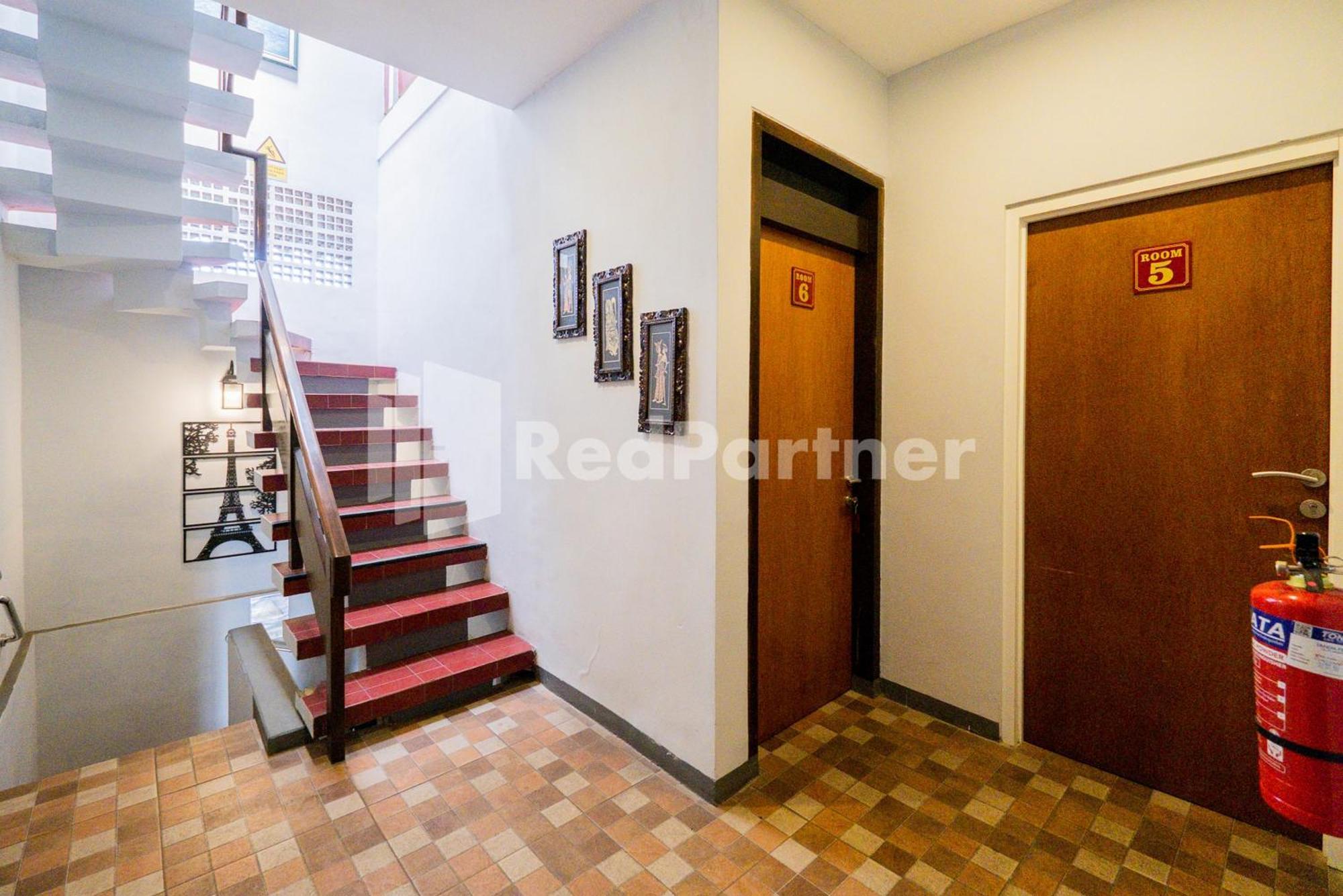 Swun Stay Inn At Sawahan Mitra Reddoorz 玛琅 外观 照片